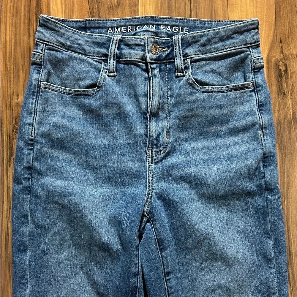 American Eagle Outfitters preowned excellent